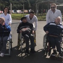 Acadêmicos de Enferamgem da Unifacvest auxiliam idosos