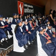 Colégio Univest entregou diplomas a alunos alfabetizados