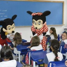 Mickey e Minnie na volta as aulas Univest