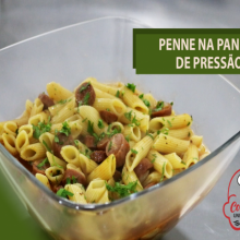 VÍDEO: PENNE NA PANELA DE PRESSÃO | COZINHA UNIVERSITÁRIA